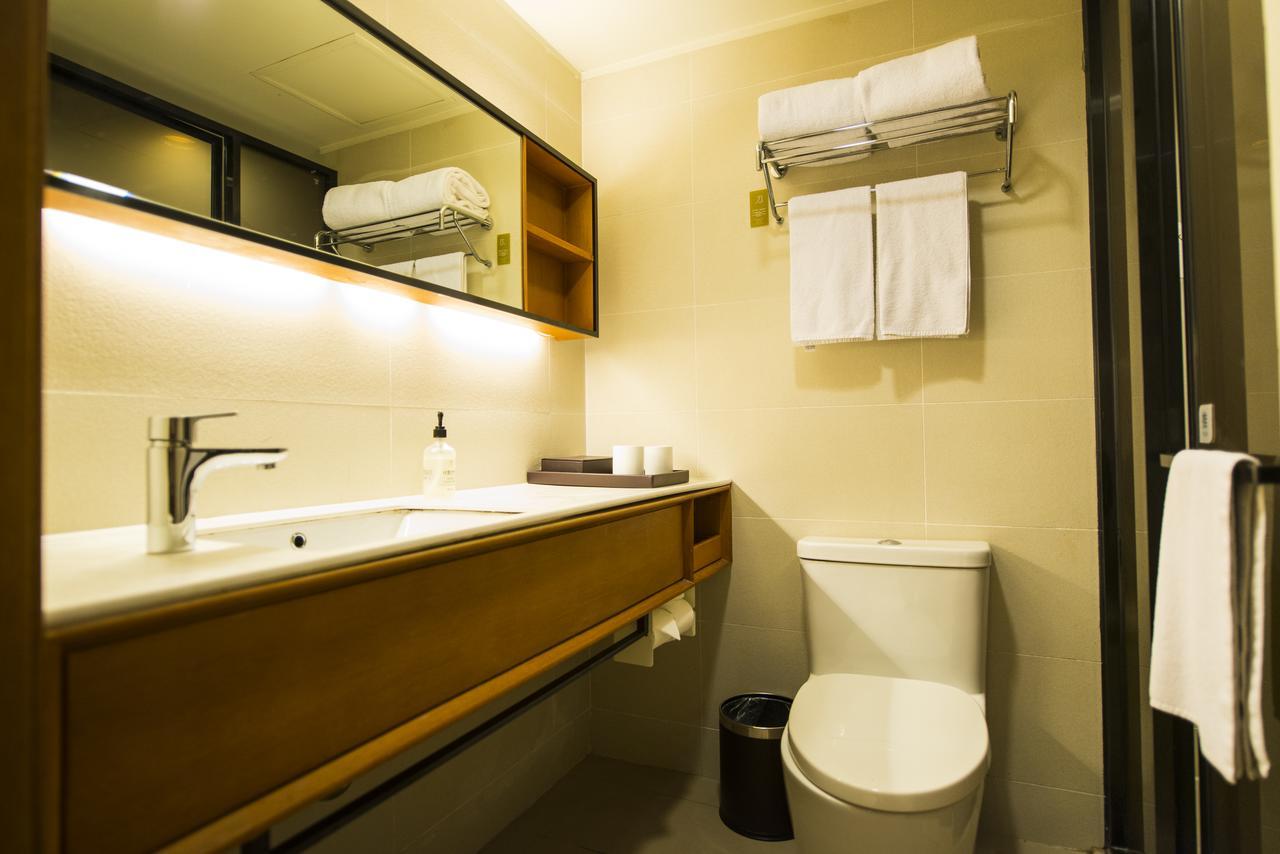 Ji Hotel Shanghai Kangqiao Xiupu Road Экстерьер фото